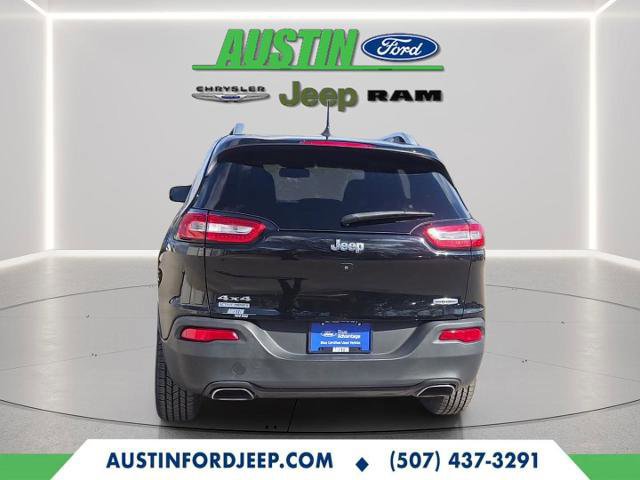 Used 2017 Jeep Cherokee Latitude image 5