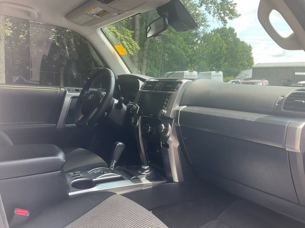 Used 2021 Toyota 4Runner SR5 AWD/4WD image 11