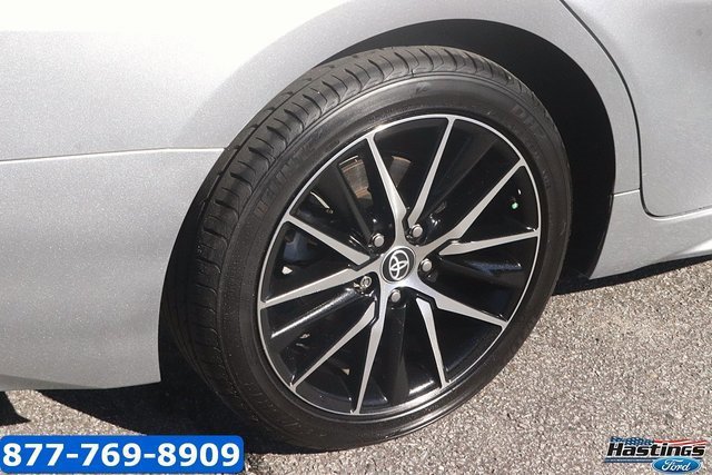 Used 2024 Toyota Camry SE image 7