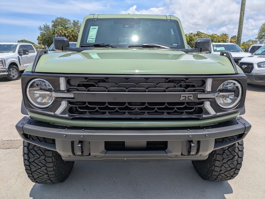 Certified 2025 Ford Bronco Big Bend w/ Black Diamond Package AWD/4WD image 19