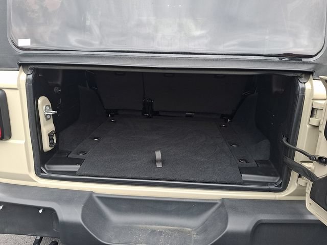 Used 2022 Jeep Wrangler Unlimited Sport AWD/4WD image 35