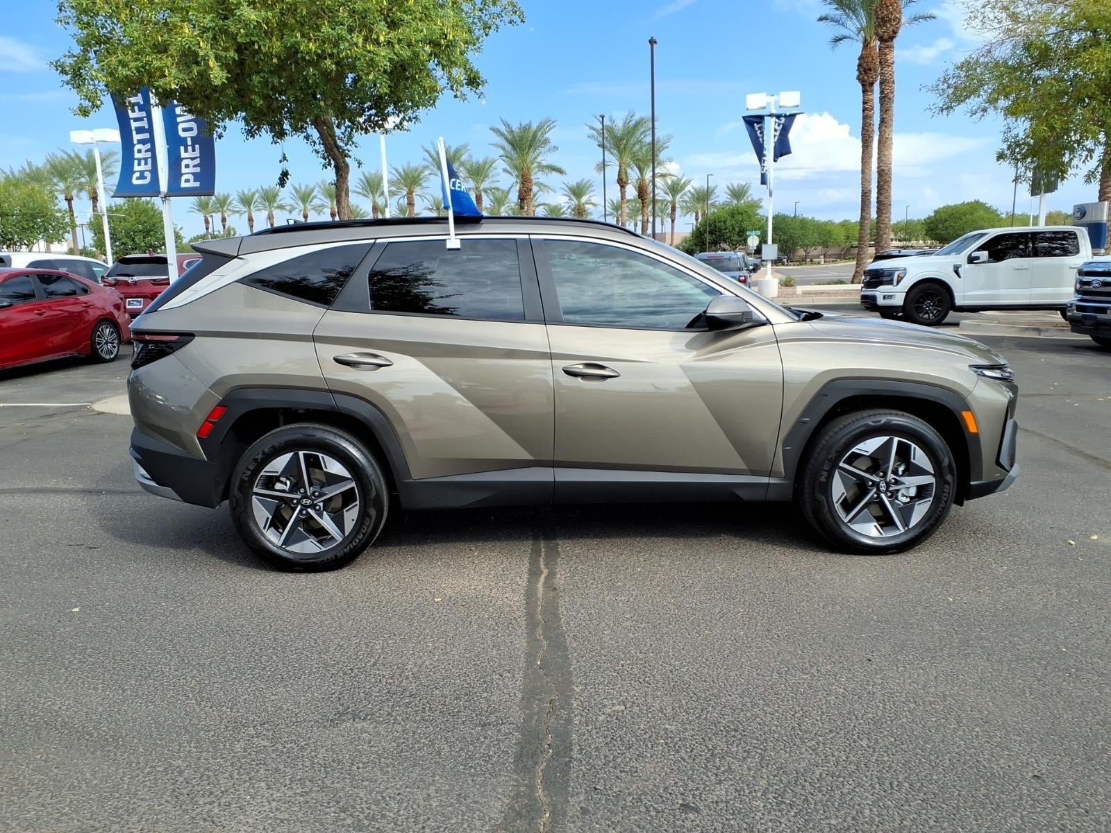 Used 2025 Hyundai Tucson SEL AWD/4WD image 3