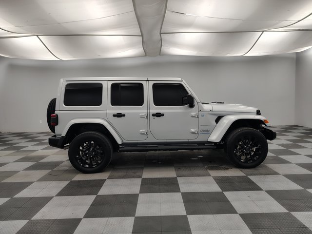 Used 2024 Jeep Wrangler Unlimited Sahara AWD/4WD image 11