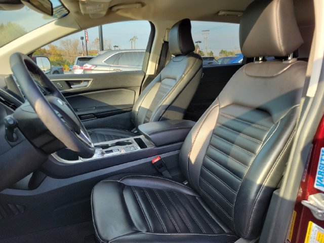 Certified 2024 Ford Edge SEL w/ Convenience Package AWD/4WD image 9
