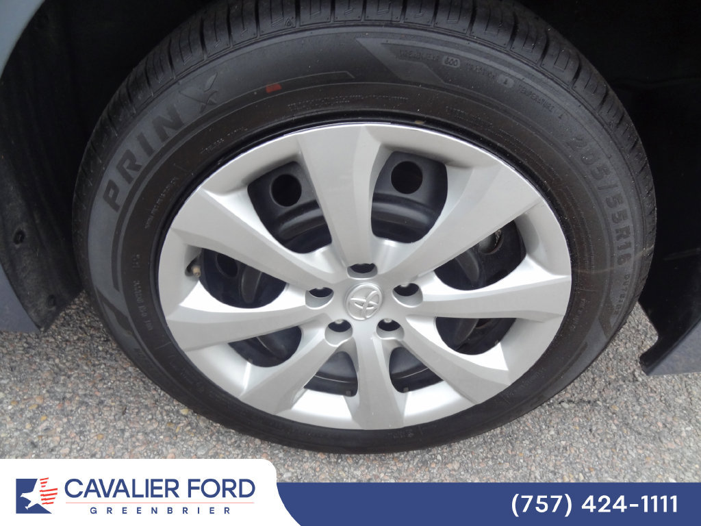 Used 2024 Toyota Corolla LE FWD image 26