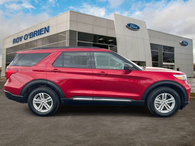 Certified 2024 Ford Explorer XLT w/ Equipment Group 202A image 6