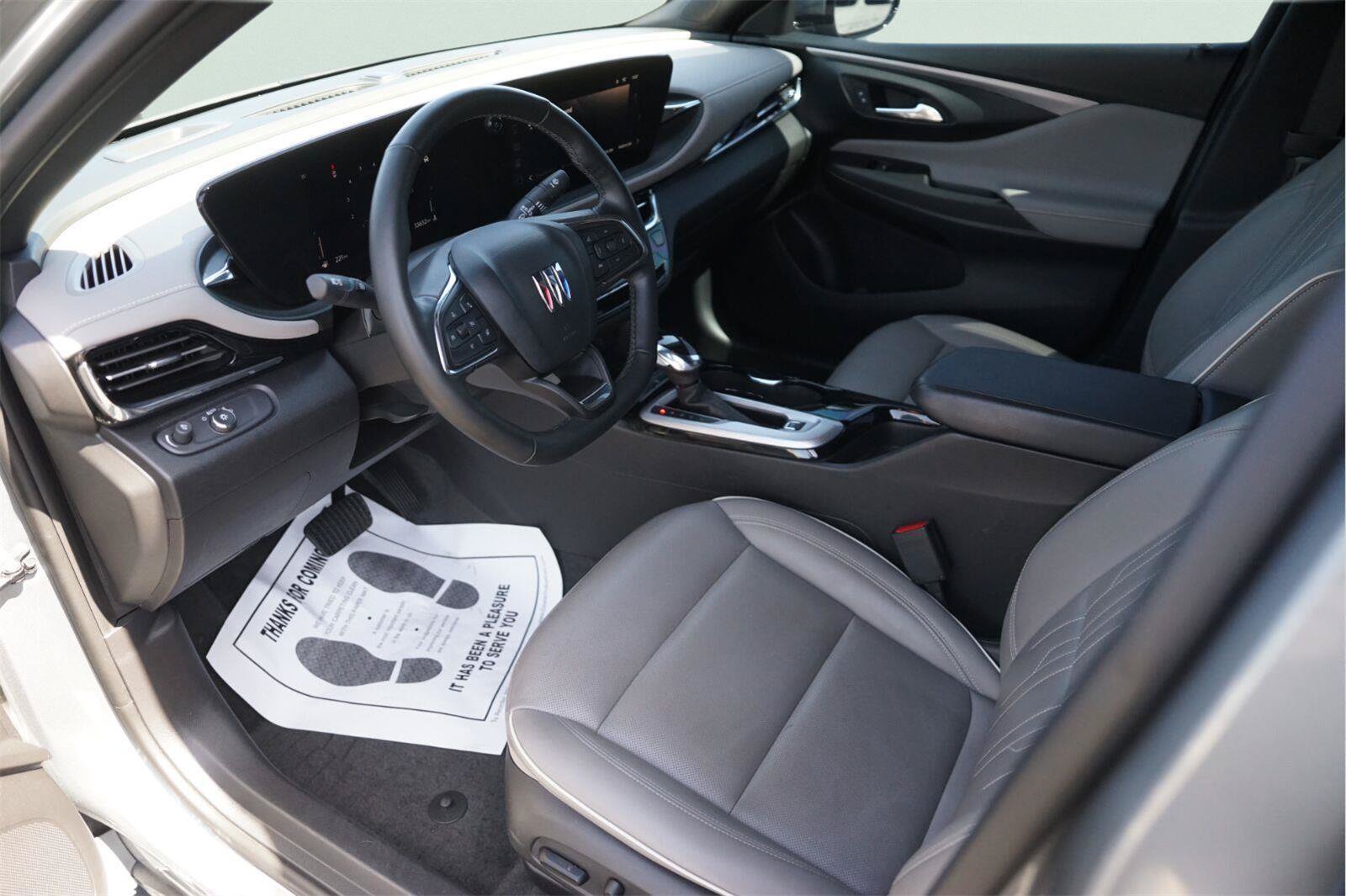 Used 2025 Buick Envista Avenir FWD image 8