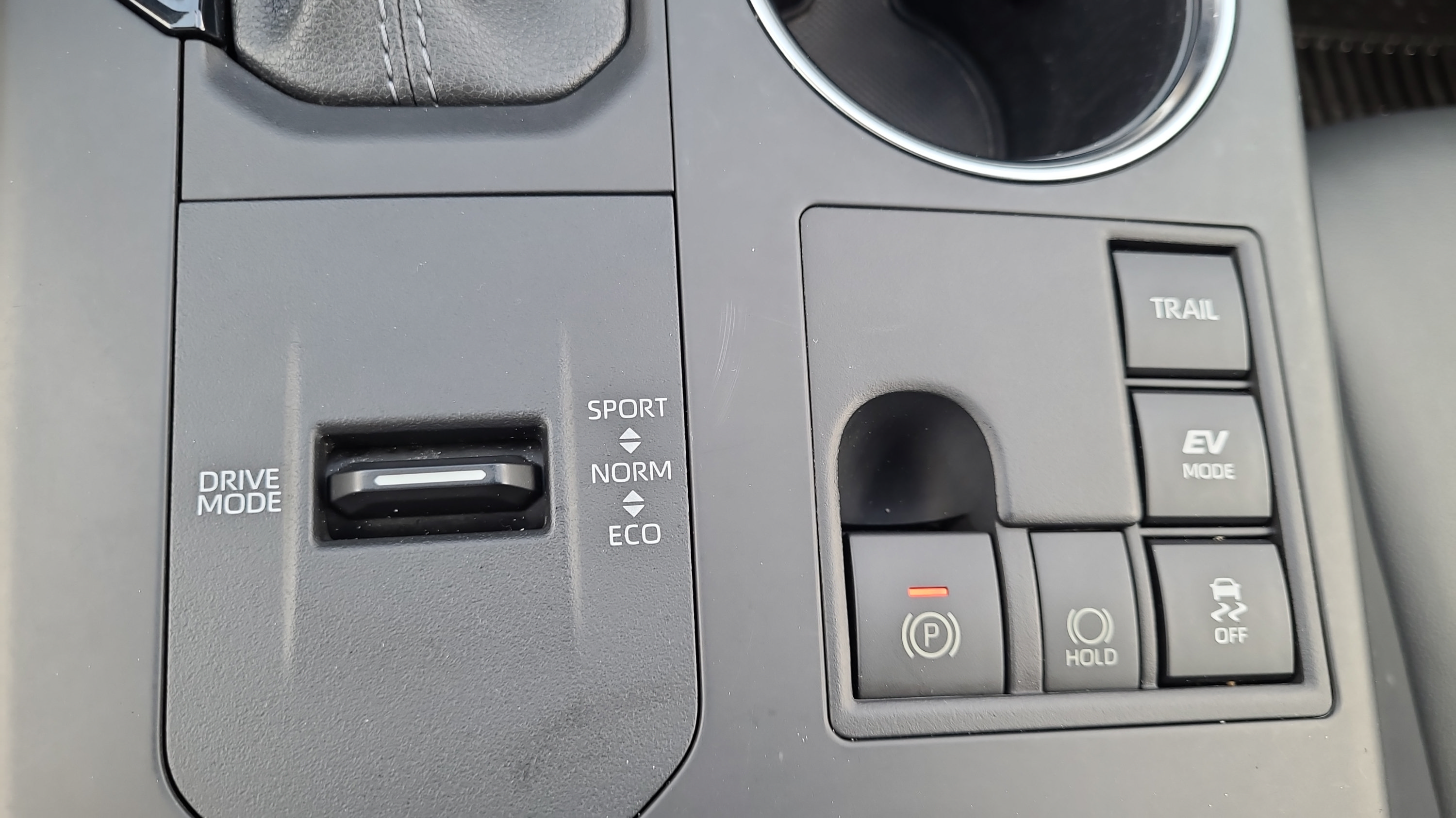 Used 2023 Toyota Highlander XLE AWD/4WD image 27