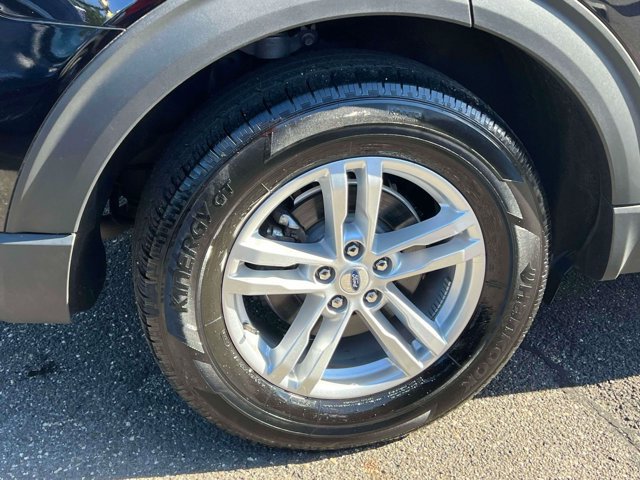 Certified 2023 Ford Explorer XLT w/ Class IV Trailer Tow Package AWD/4WD image 14