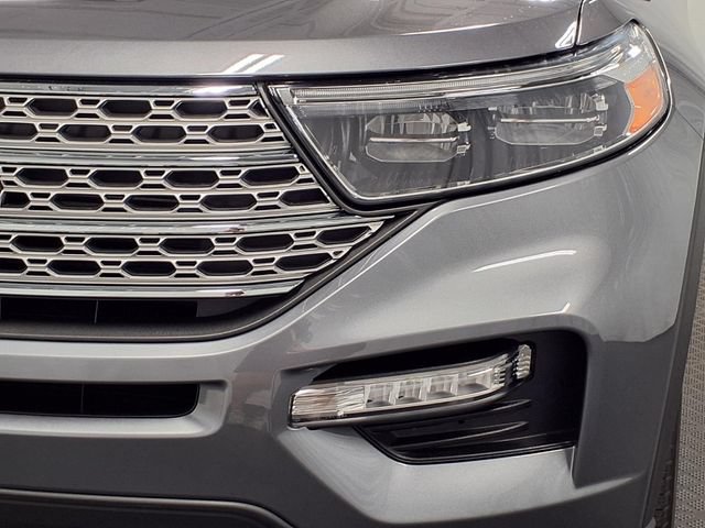 Certified 2024 Ford Explorer Limited w/ Equipment Group 301A AWD/4WD image 34