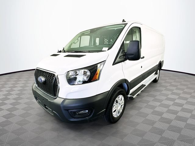 Certified 2025 Ford Transit 250 Low Roof w/ Exterior Upgrade Package RWD image 7