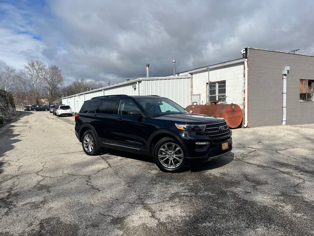 Certified 2023 Ford Explorer XLT w/ Equipment Group 202A