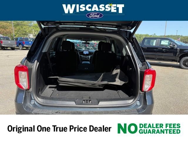 Certified 2022 Ford Explorer XLT w/ Equipment Group 202A image 17