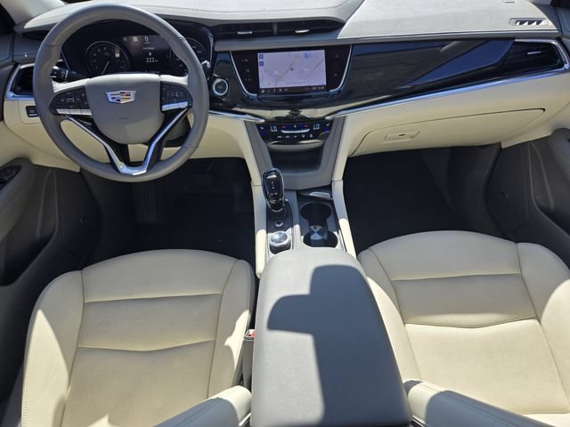 Used 2023 Cadillac XT6 Premium Luxury w/ Technology Package AWD/4WD image 15