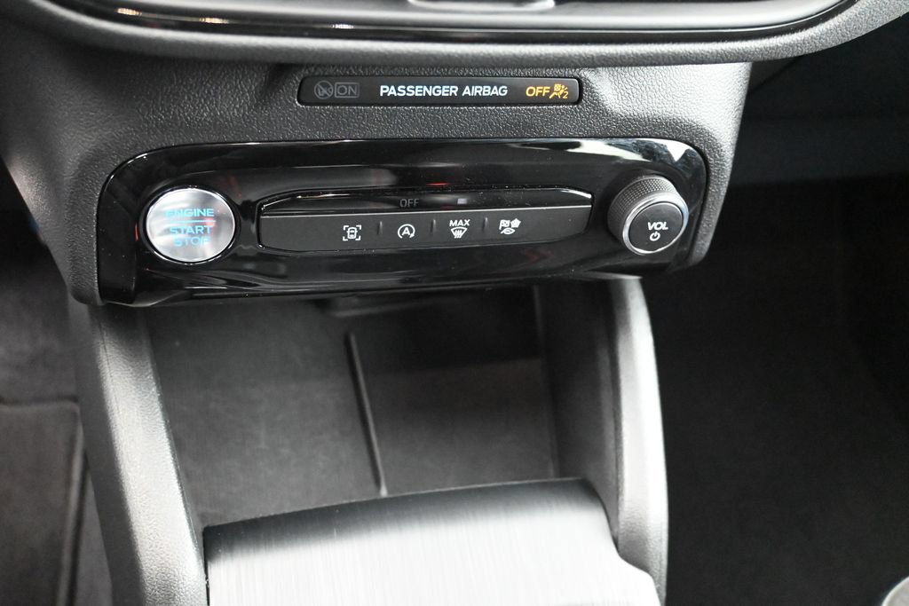 Certified 2024 Ford Escape ST-Line w/ Tech Pack #1 AWD/4WD image 3