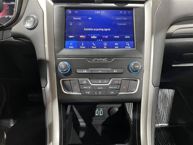 Certified 2020 Ford Fusion SE AWD/4WD image 31
