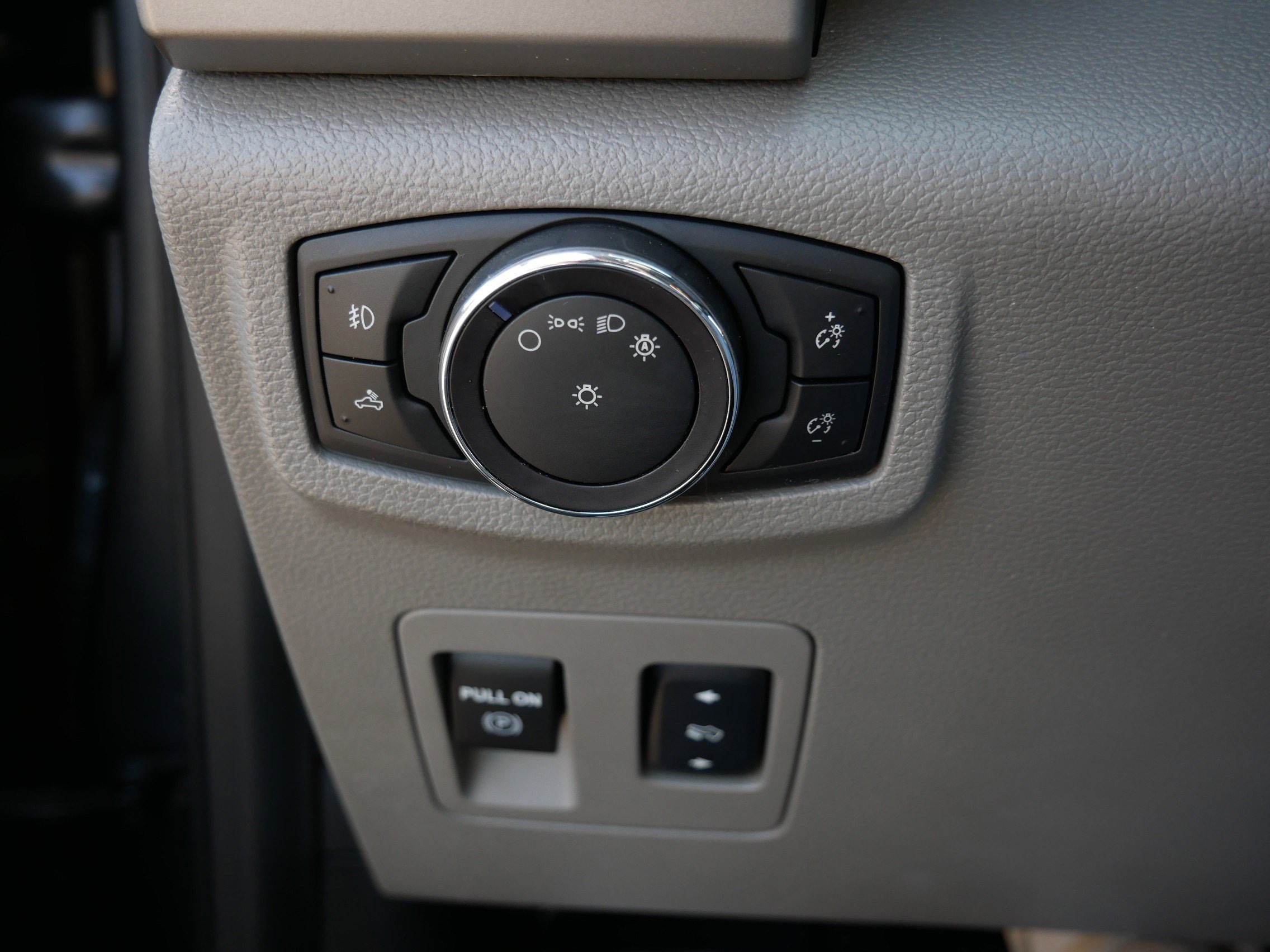 Certified 2018 Ford F150 Lariat AWD/4WD image 26