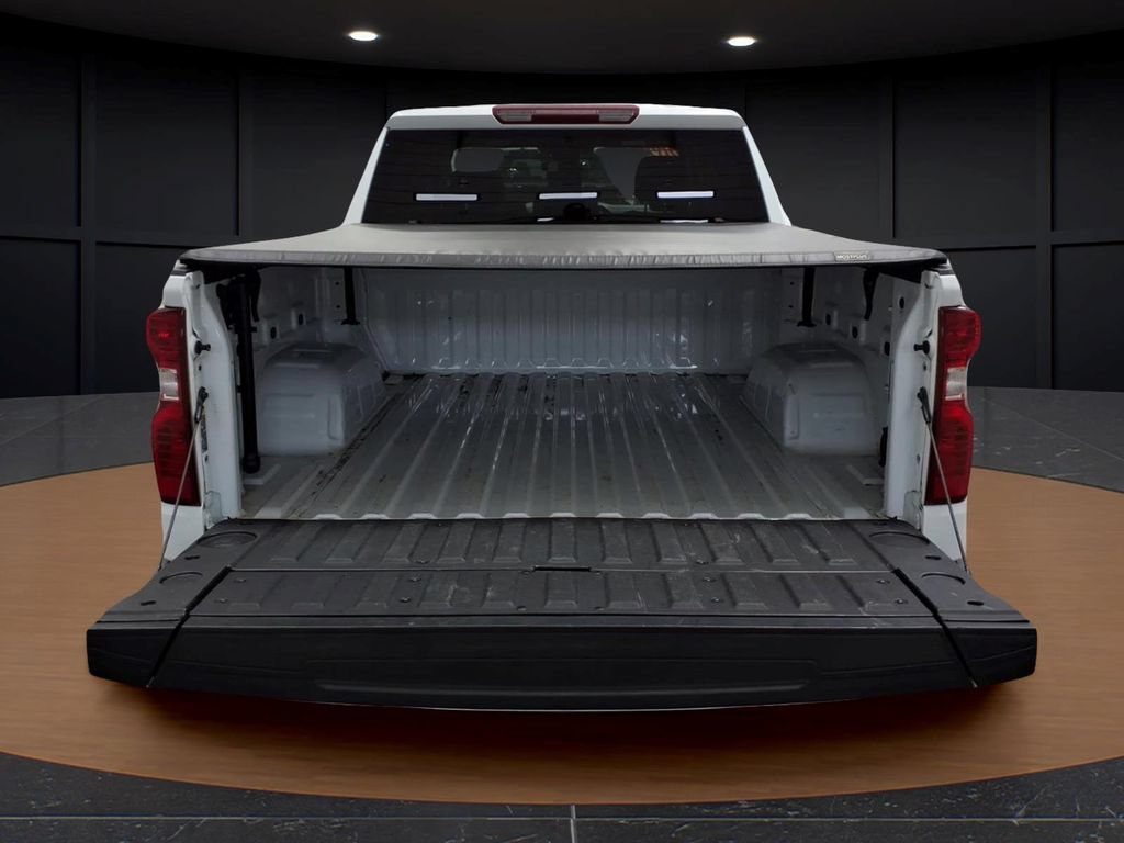 Used 2023 Chevrolet Silverado 1500 Custom Trail Boss w/ 2.7L Blackout Package AWD/4WD image 26