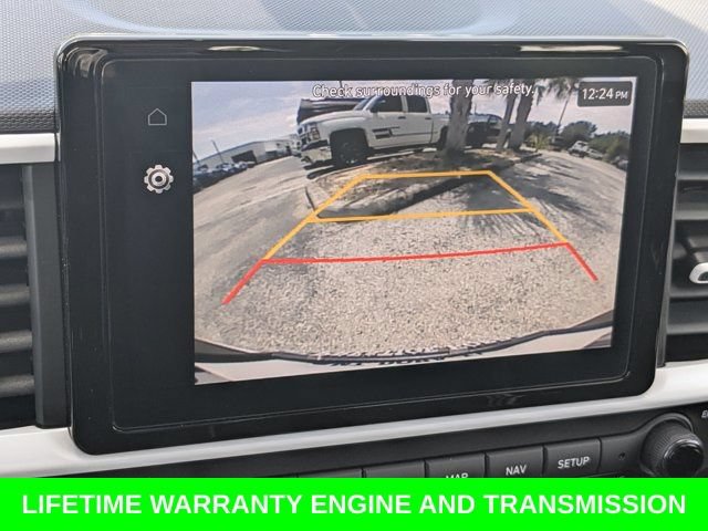 Used 2025 Hyundai Venue Limited FWD image 24