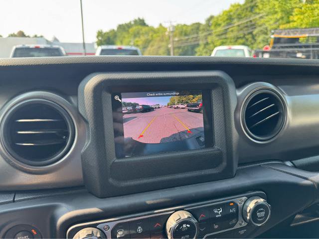 Used 2023 Jeep Gladiator Sport AWD/4WD image 22