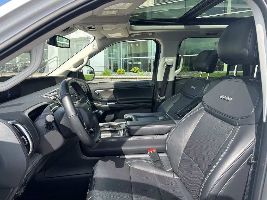 Certified 2025 Ford Expedition Max Platinum AWD/4WD image 10