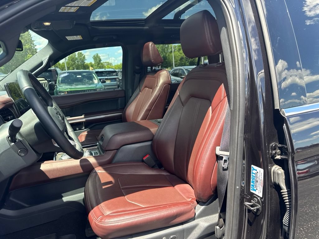 Certified 2023 Ford Expedition Limited AWD/4WD image 9