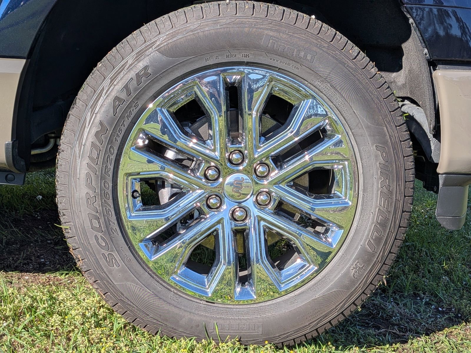 Certified 2025 Ford F150 King Ranch w/ FX4 Off-Road Package image 6