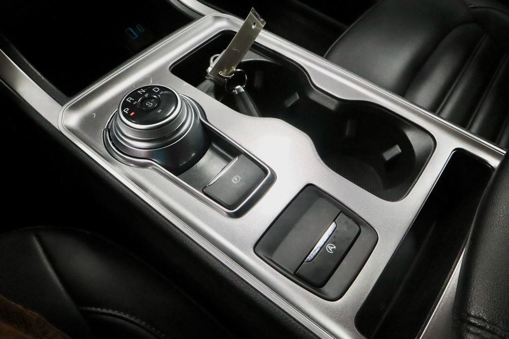 Certified 2024 Ford Edge SEL w/ Convenience Package AWD/4WD image 30