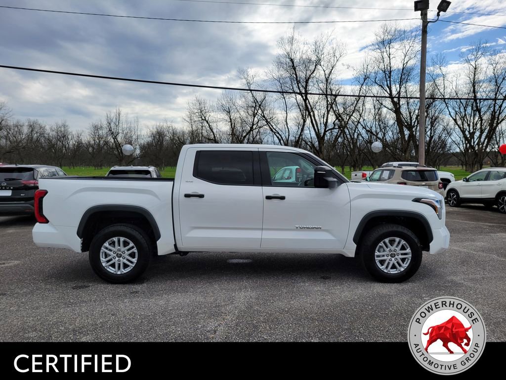 Used 2022 Toyota Tundra SR5 w/ SR5 Convenience Package AWD/4WD image 7