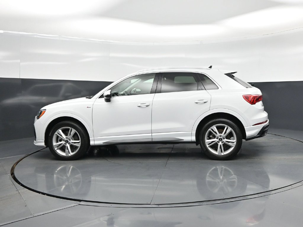 Used 2021 Audi Q3 2.0T Premium w/ Convenience Package AWD/4WD image 26