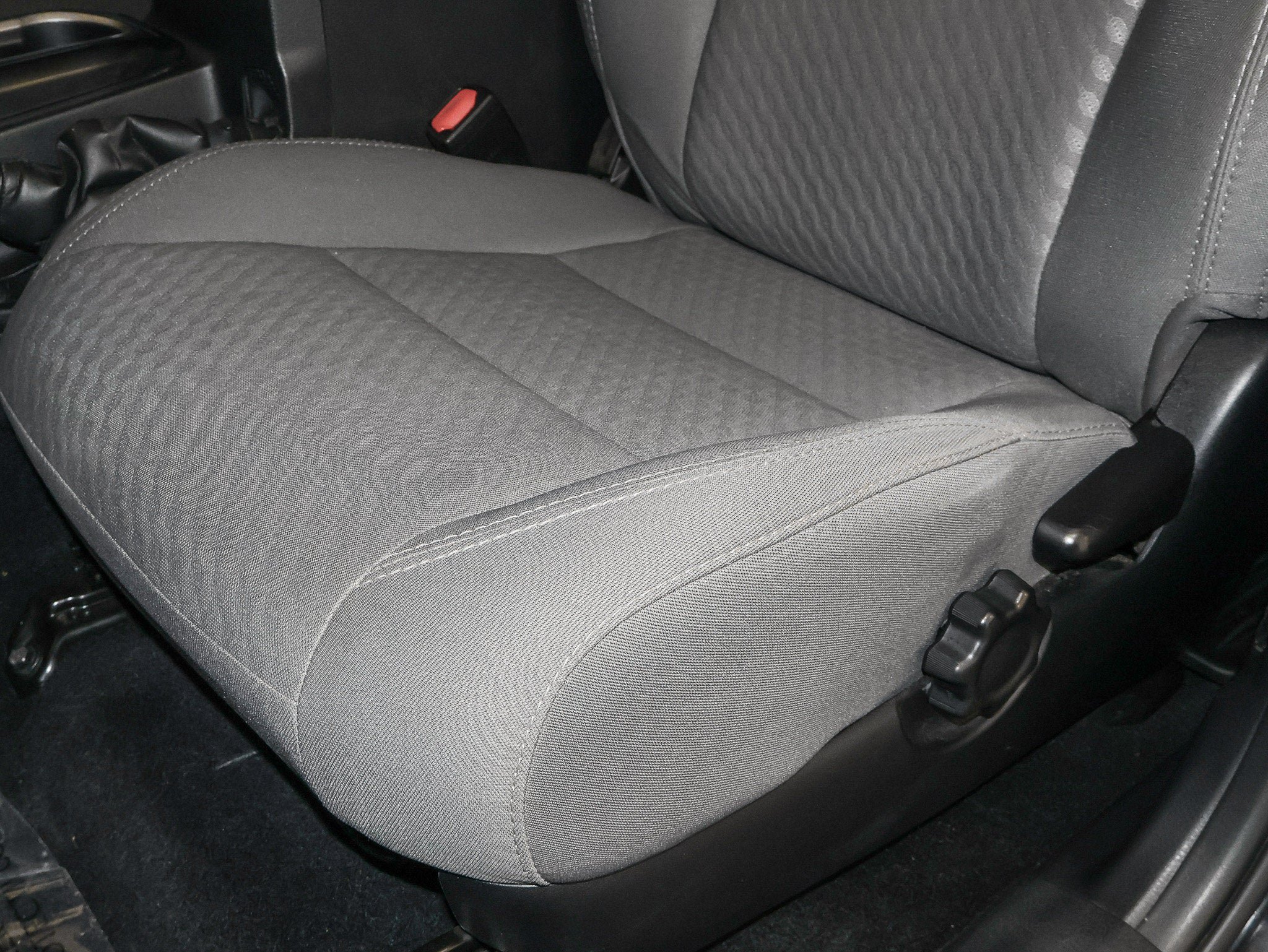 Used 2021 Toyota Tacoma SR AWD/4WD image 25