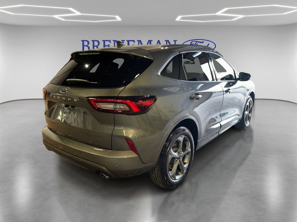 Certified 2024 Ford Escape ST-Line w/ Tech Pack #1 FWD image 5