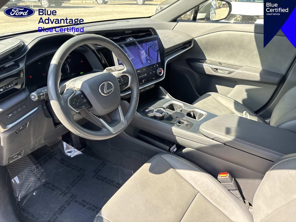 Used 2023 Lexus RZ 450e Premium w/ Technology Package AWD/4WD image 16