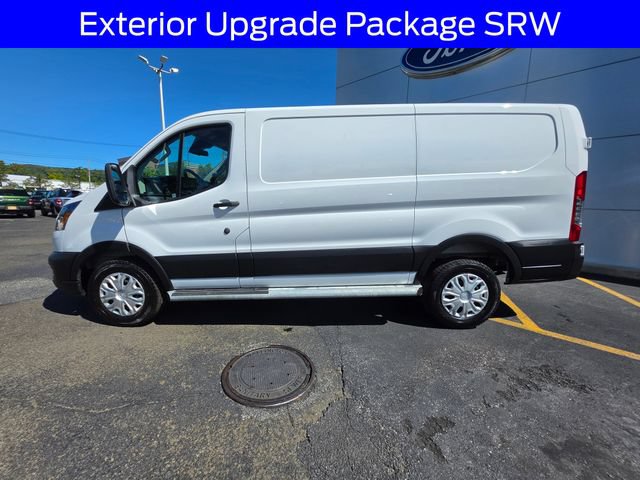 Certified 2025 Ford Transit 250 Low Roof w/ Exterior Upgrade Package RWD image 4