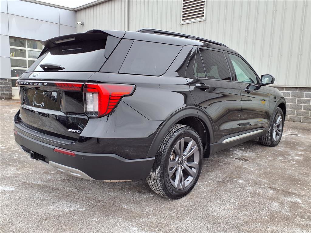 Certified 2025 Ford Explorer Active w/ Active Comfort Package image 4