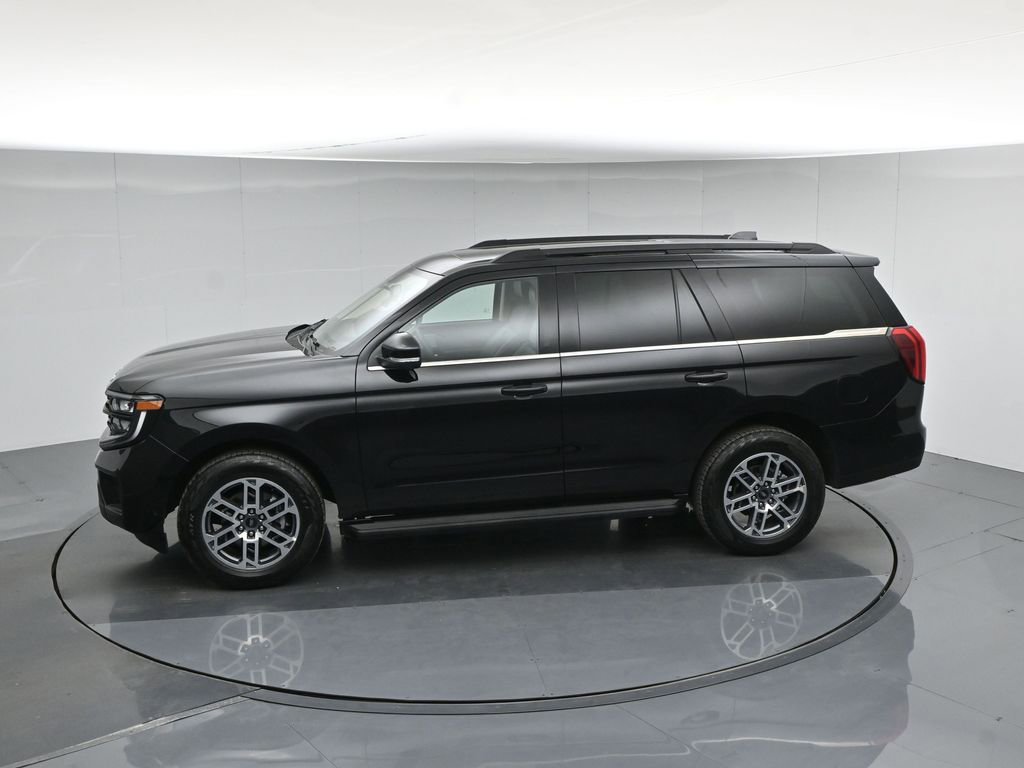 Certified 2025 Ford Expedition Active AWD/4WD image 49