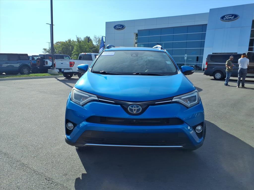 Used 2016 Toyota RAV4 Limited w/ Advanced Technology Package image 8