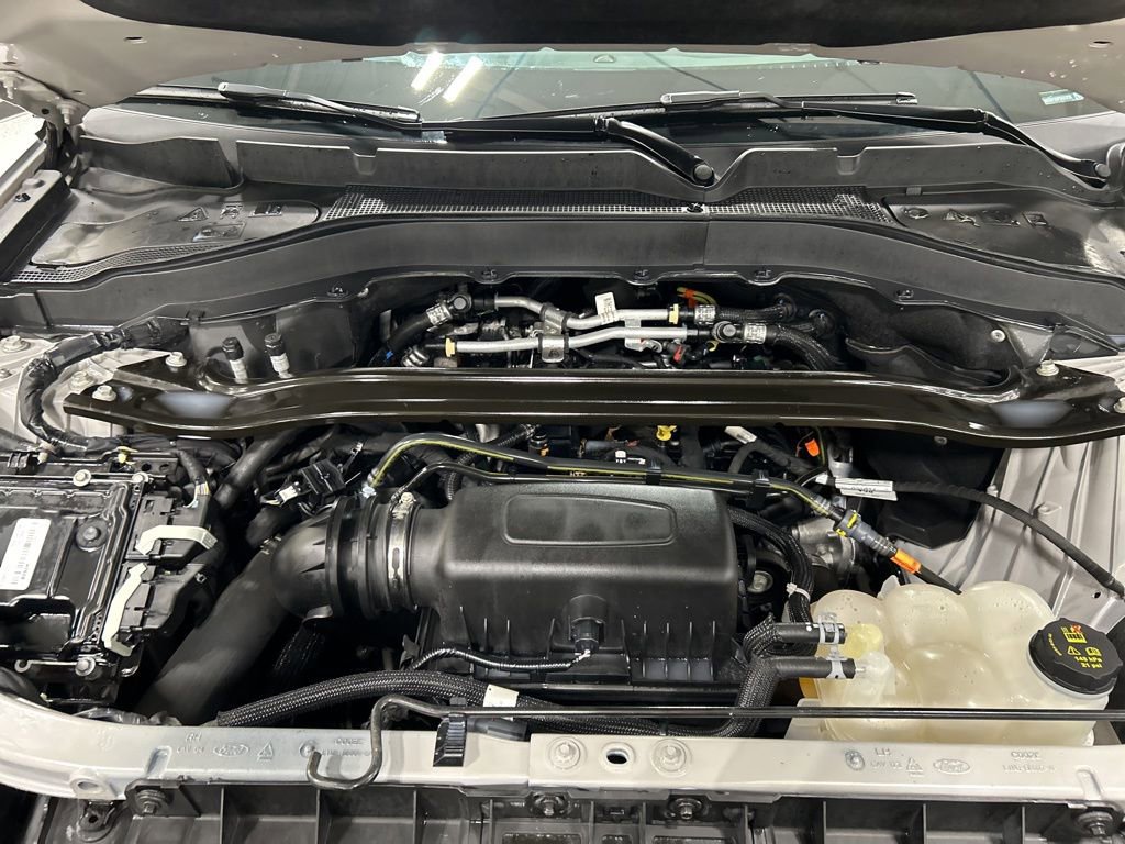 Certified 2023 Ford Explorer Limited w/ Equipment Group 301A image 38