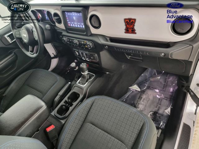 Used 2021 Jeep Wrangler Sport AWD/4WD image 18