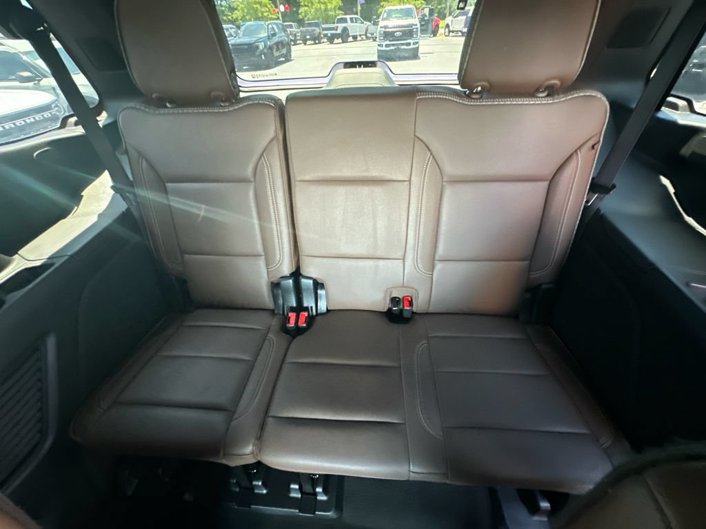 Used 2024 Chevrolet Tahoe High Country w/ Advanced Technology Package AWD/4WD image 22