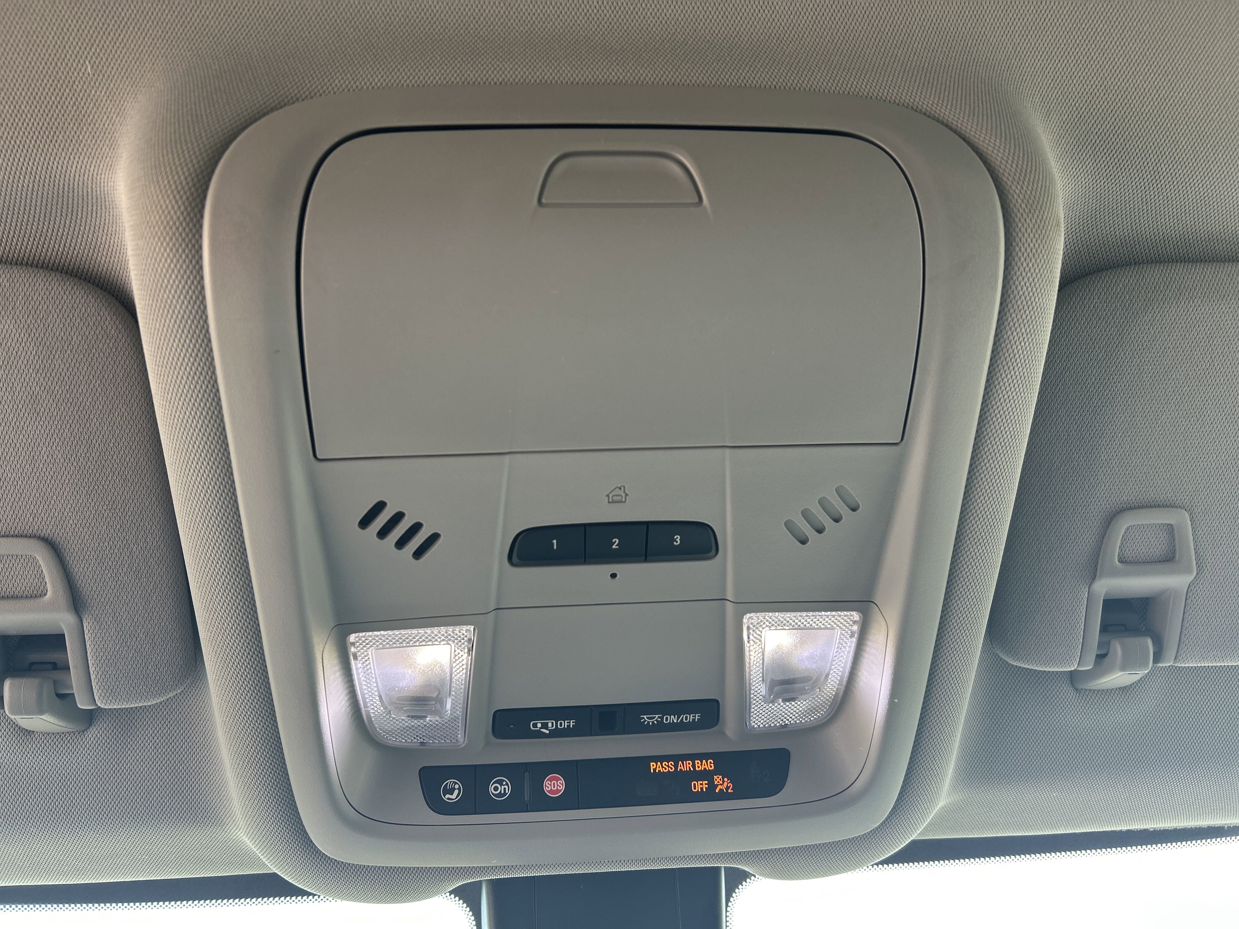 Used 2020 Chevrolet Equinox LT w/ Midnight Edition image 28