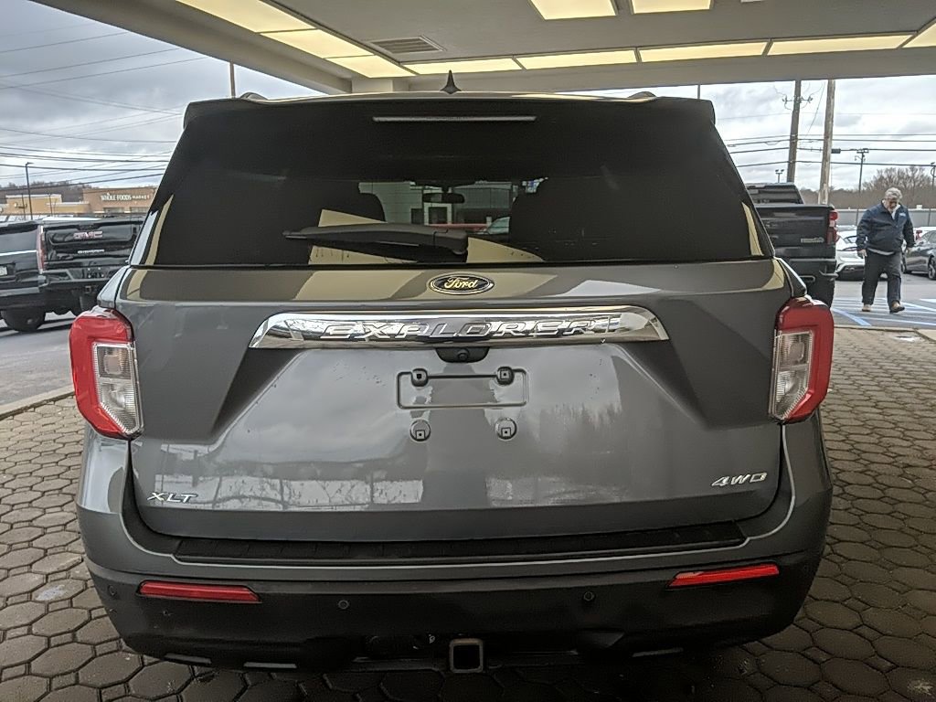 Certified 2023 Ford Explorer XLT w/ Class IV Trailer Tow Package AWD/4WD image 7