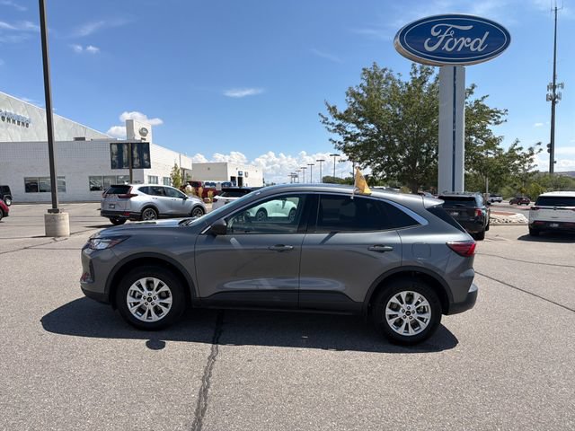 Certified 2024 Ford Escape Active w/ Tech Pack #1 AWD/4WD image 2