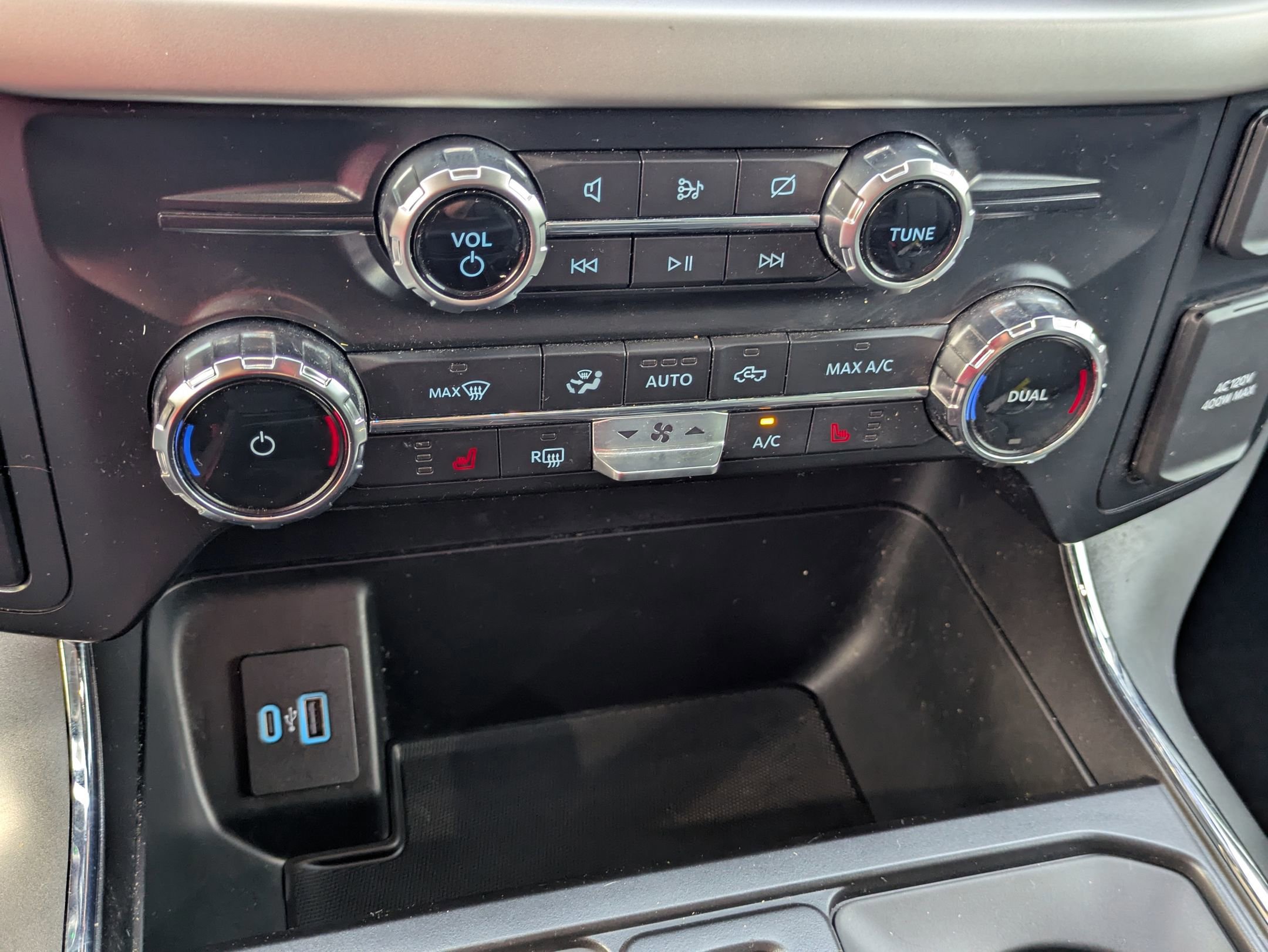 Certified 2022 Ford F150 XLT w/ Equipment Group 302A High image 27