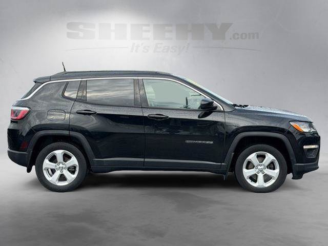 Used 2017 Jeep Compass Latitude AWD/4WD image 10