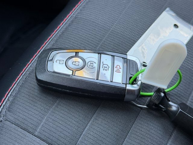 Certified 2025 Ford Explorer ST-Line AWD/4WD image 31