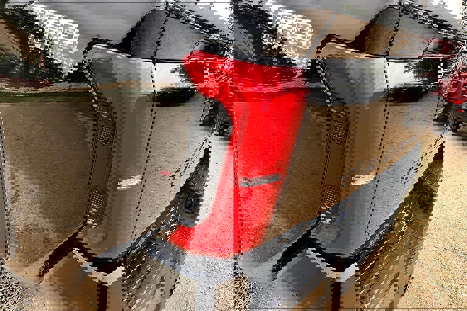 Used 2025 Toyota Tacoma TRD Off-Road image 28