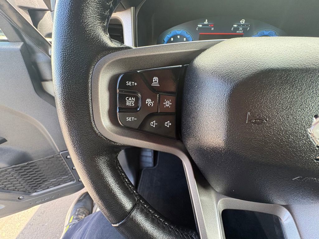 Certified 2025 Ford Bronco Outer Banks AWD/4WD image 16
