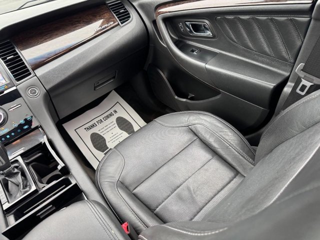 Certified 2018 Ford Taurus Limited AWD/4WD image 15