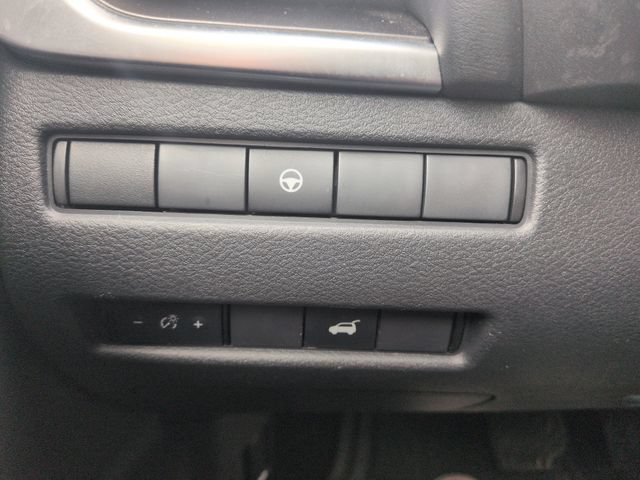 Used 2022 Nissan Rogue SV w/ SV Premium Package AWD/4WD image 32